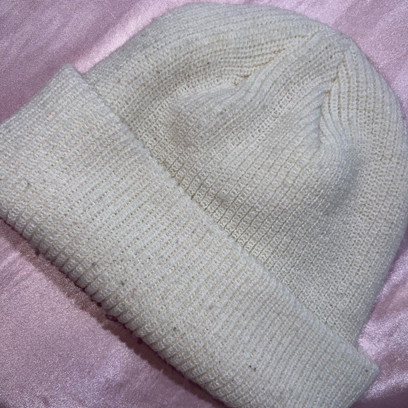 Cream Knit Beanie - Picture 4 of 6